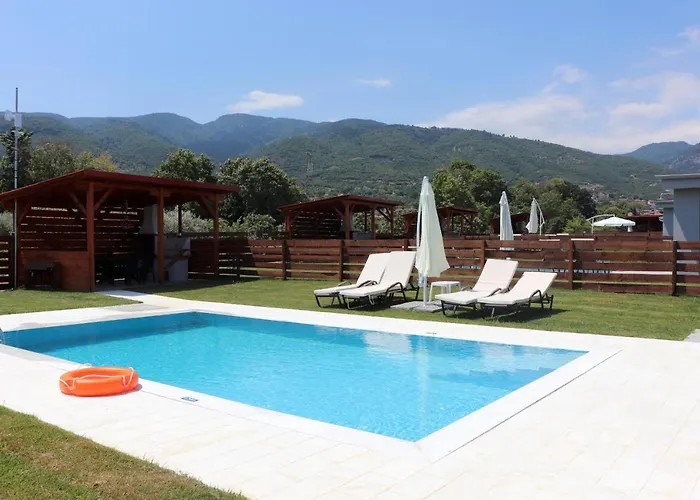 Olympus Paradise 5 Ferienhaus Skotina