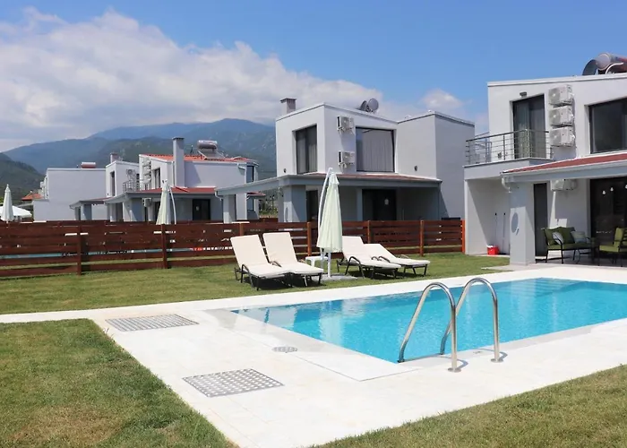 Olympus Paradise 5 *