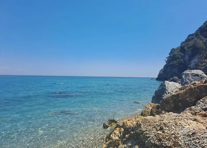 Olympus Paradise 5 *