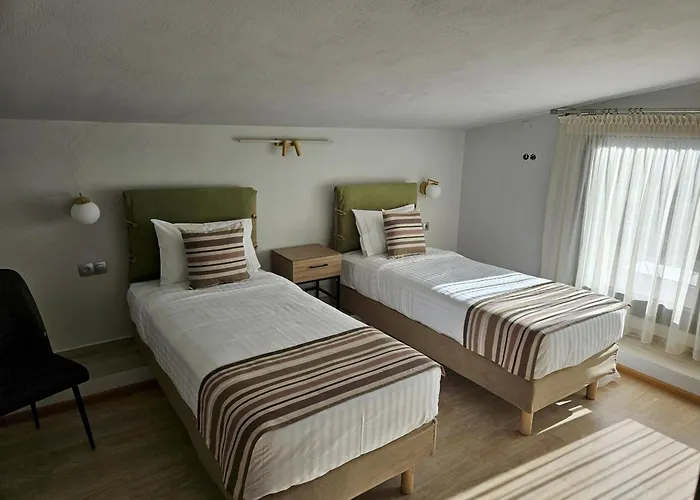 Olympus Paradise 5 *